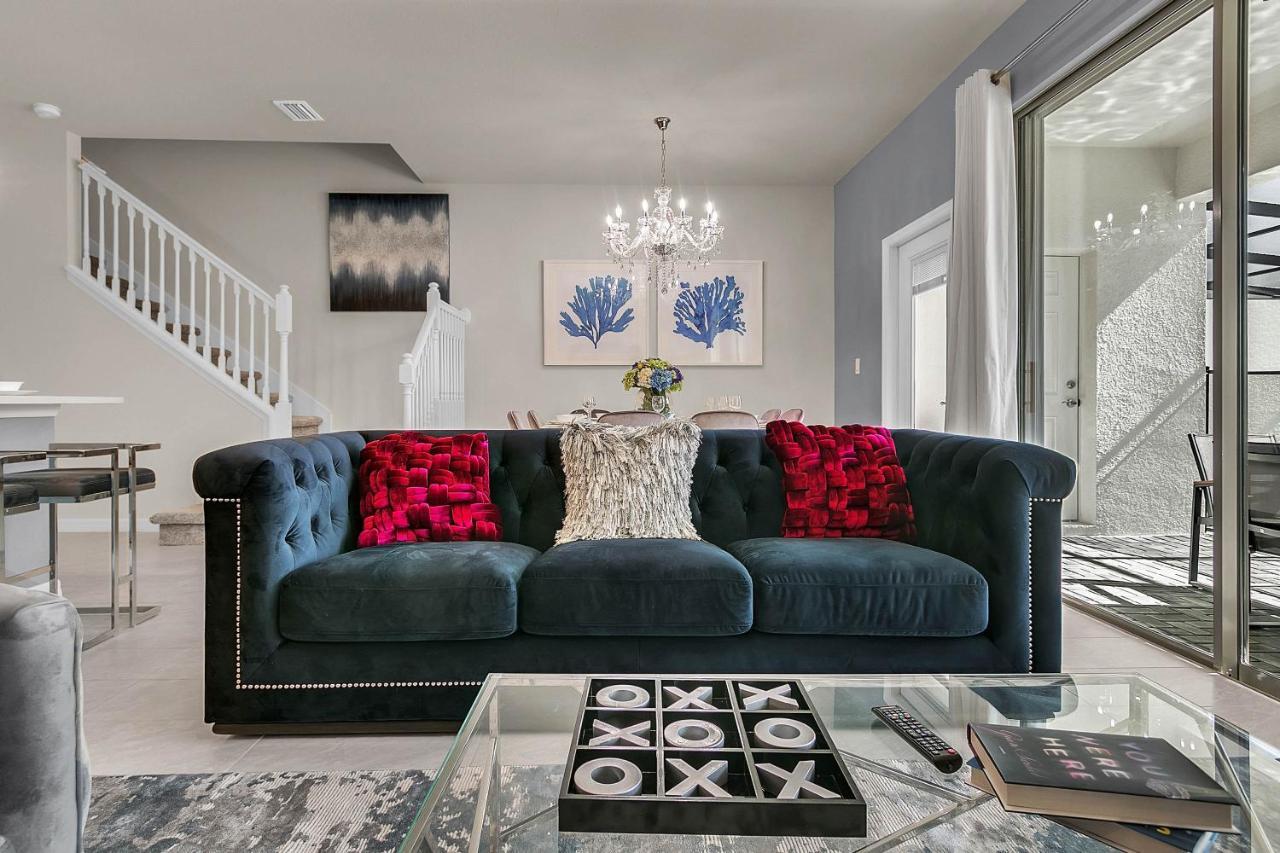 5 Bedrooms - 4,5 Bathrooms - Windsor at Westside 8928 SA Orlando Eksteriør billede