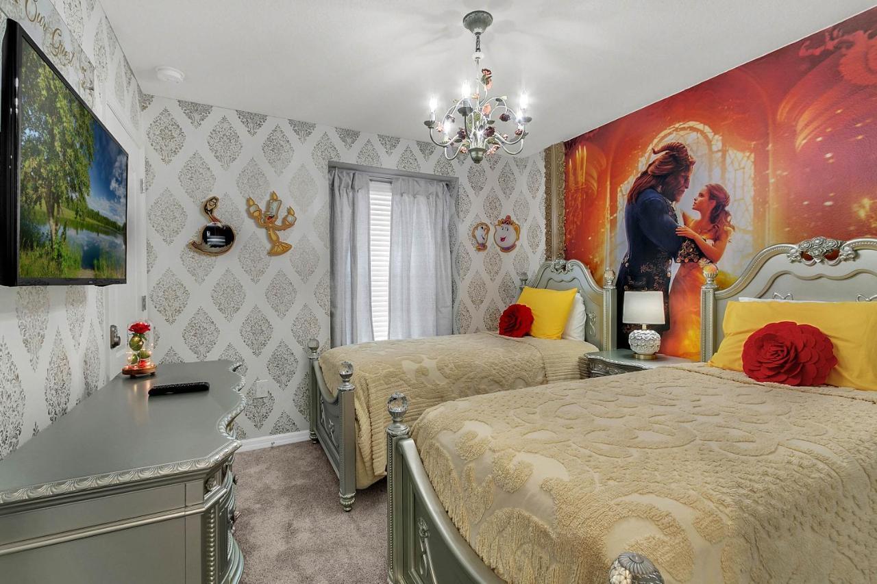 5 Bedrooms - 4,5 Bathrooms - Windsor at Westside 8928 SA Orlando Eksteriør billede
